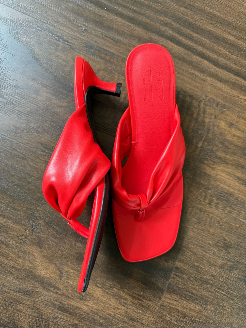 Apt. 9 Red Knot thong Slide Sandals